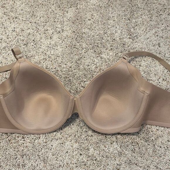 Olga No Side Effects Nude Contour Underwire Bra 42C - Picture 6 of 8